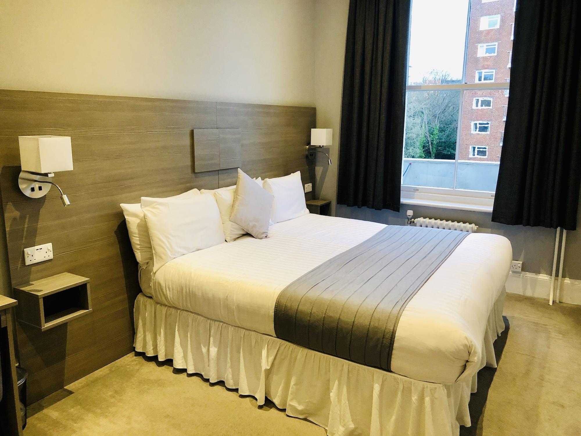Cottonwood Boutique Bed and Breakfast Μπόρνμουθ Εξωτερικό φωτογραφία